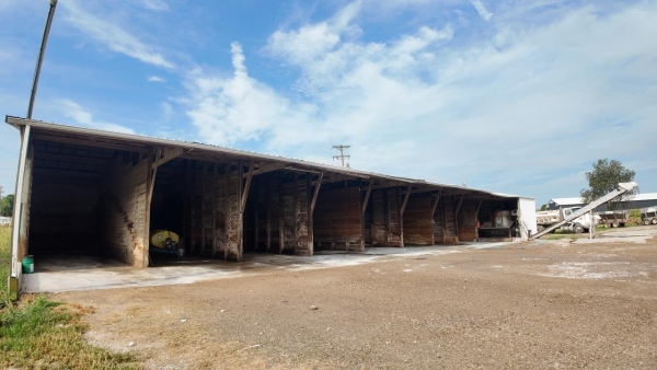 Listing Image #3 - Retail for sale at 117 Sartin Drive, Edmonton KY 42129