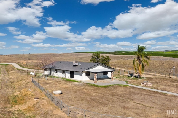 Listing Image #2 - Land for sale at 15662 Highway 65, Mc Farland CA 93250 Listing Image #2 - Land for sale at 15662 Highway 65, Mc Farland CA 93250