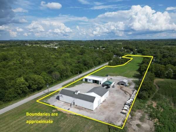 Listing Image #1 - Retail for sale at 1221 Old US 150E, Stanford KY 40484 Listing Image #1 - Retail for sale at 1221 Old US 150E, Stanford KY 40484