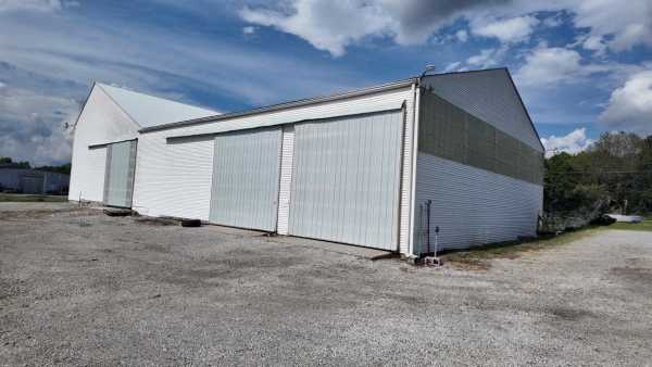 Listing Image #5 - Retail for sale at 1221 Old US 150E, Stanford KY 40484 Listing Image #5 - Retail for sale at 1221 Old US 150E, Stanford KY 40484