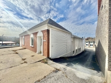 Listing Image #2 - Office for sale at 2903 Saint Marys Avenue, Hannibal MO 63401