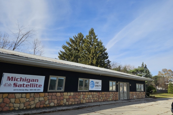 Listing Image #2 - Office for sale at 3239 Christy Way, Saginaw MI 48603