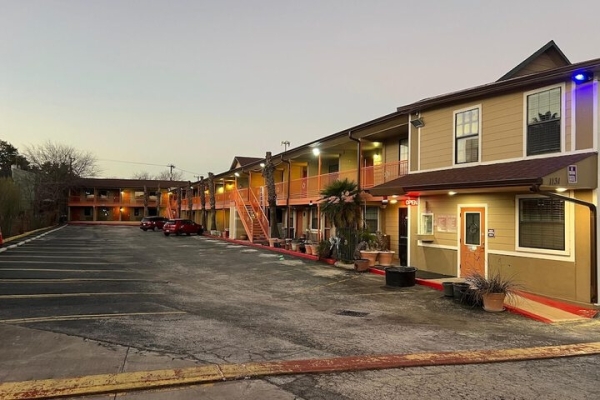 Listing Image #2 - Motel for sale at 1131 Austin Highway, San Antonio TX 78209