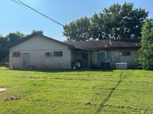 Listing Image #2 - Others for sale at 1841 South Drive, Natchitoches LA 71457