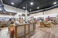 Listing Image #2 - Retail for sale at 608 E Leon St, Gatesville TX 76528