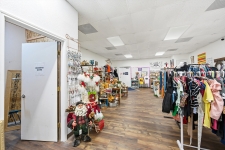 Listing Image #3 - Retail for sale at 608 E Leon St, Gatesville TX 76528