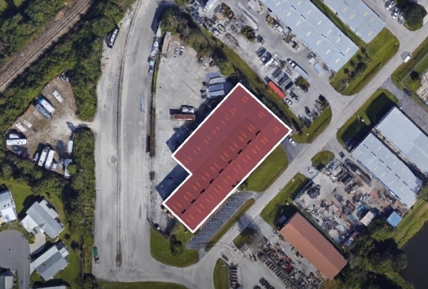Listing Image #1 - Industrial for sale at 5445 Williamsburg Dr., Punta Gorda FL 33982