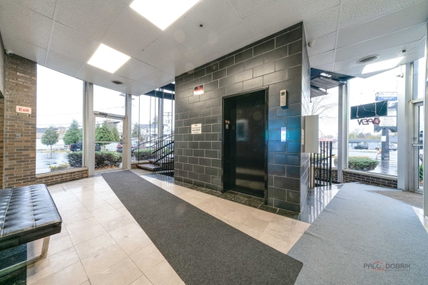 Listing Image #2 - Retail for sale at 1702 Washington Street , 101, Waukegan IL 60085