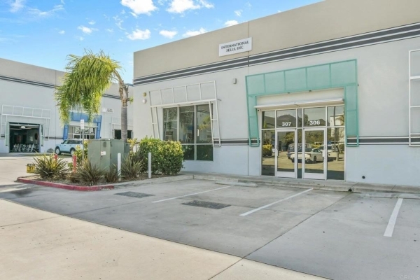 Listing Image #2 - Others for sale at 861 Harold Place, Chula Vista CA 91914