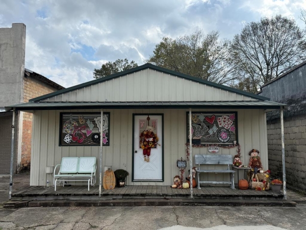 Listing Image #1 - Others for sale at 106 Main, Newton TX 75966