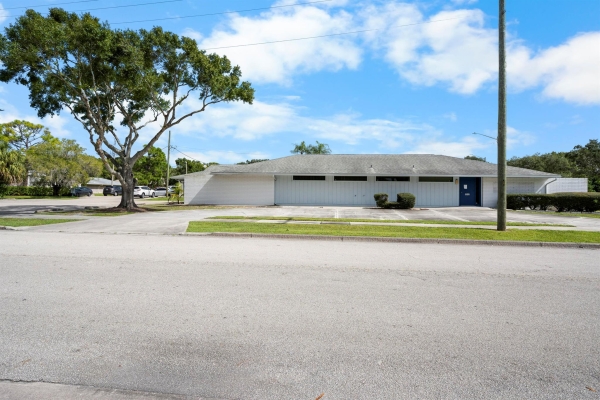 Listing Image #2 - Others for sale at 1900 Nebraska Avenue , 12, Fort Pierce FL 34950