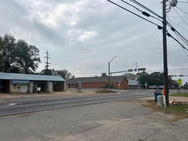 Listing Image #3 - Others for sale at 812 N Main Street, Gladewater TX 75647