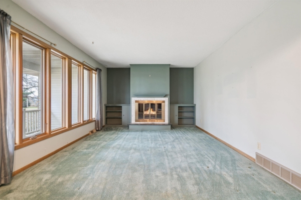 Listing Image #3 - Others for sale at 1836 105th St, Hazleton IA 50641