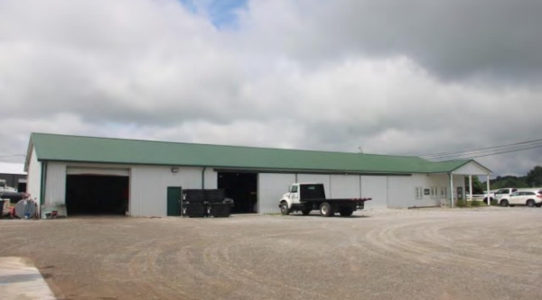 Listing Image #2 - Retail for sale at 1498 S. Columbia Avenue, Campbellsville KY 42718 Listing Image #2 - Retail for sale at 1498 S. Columbia Avenue, Campbellsville KY 42718