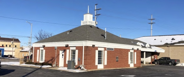 Listing Image #1 - Retail for sale at 123 W Grant Hwy, Marengo IL 60152 Listing Image #1 - Retail for sale at 123 W Grant Hwy, Marengo IL 60152