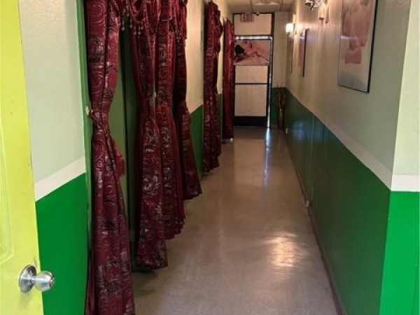 Listing Image #3 - Others for sale at 5465 Santa Monica, Los Angeles CA 90029 Listing Image #3 - Others for sale at 5465 Santa Monica, Los Angeles CA 90029