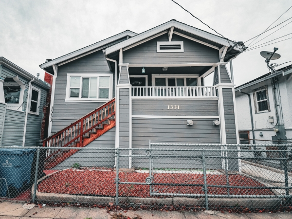 Listing Image #1 - Multi-family for sale at 1331 87th Ave, Oakland CA 94621