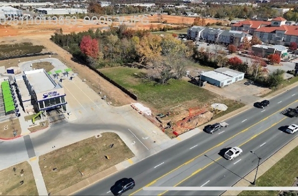 Listing Image #2 - Others for sale at 901 SE Walton Boulevard, Bentonville AR 72712