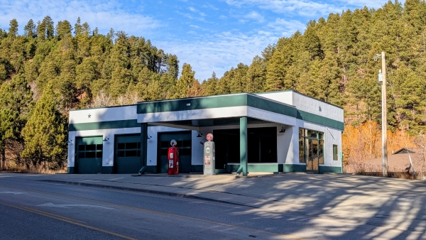 Listing Image #1 - Retail for sale at 308 Cliff Street, Deadwood SD 57732