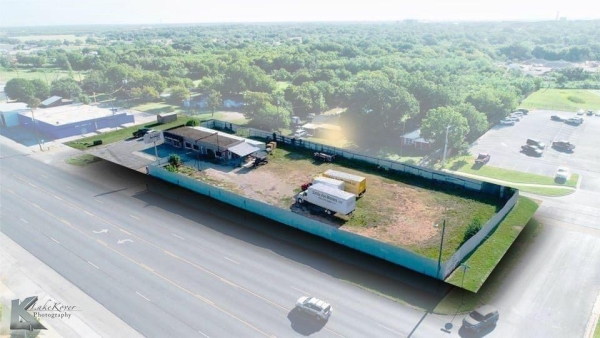 Listing Image #1 - Others for sale at 1699 Treadaway Boulevard, Abilene TX 79601