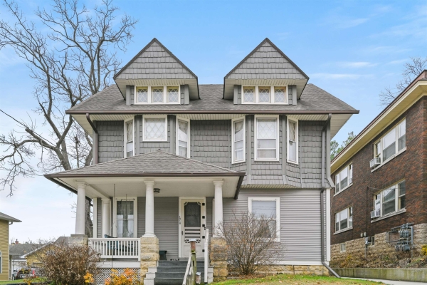 Listing Image #1 - Others for sale at 1018 W 5th Street, Dubuque IA 52001