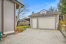 Listing Image #3 - Others for sale at 1018 W 5th Street, Dubuque IA 52001