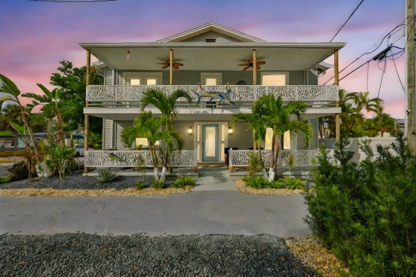 Listing Image #1 - Multi-family for sale at 134 86th Terr, Treasure Island FL 33706 Listing Image #1 - Multi-family for sale at 134 86th Terr, Treasure Island FL 33706