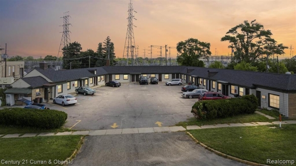 Listing Image #1 - Others for sale at 44784 Woodward Avenue, Pontiac MI 48341