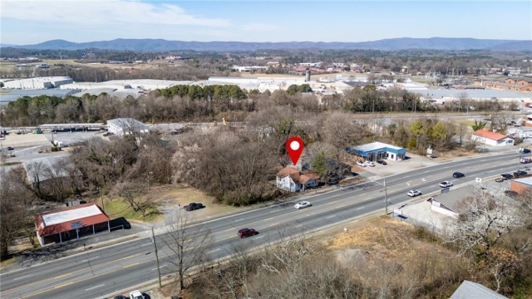 Listing Image #3 - Others for sale at 429 S Wall Street, Calhoun GA 30701