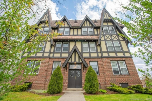 Listing Image #1 - Multi-family for sale at 28 Whitney Street, Hartford CT 06105