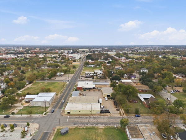 Listing Image #2 - Industrial for sale at 501 S 11th St, Waco TX 76706