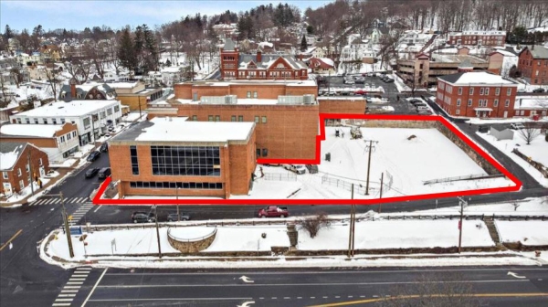 Listing Image #1 - Retail for sale at 4 Park St, Vernon CT 06066