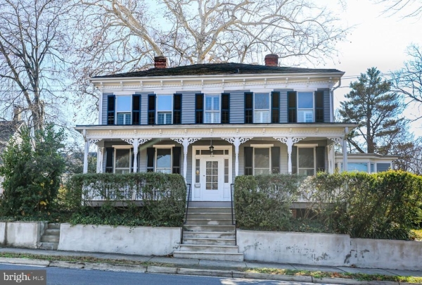 Listing Image #2 - Others for sale at 724 William Street, Fredericksburg VA 22401