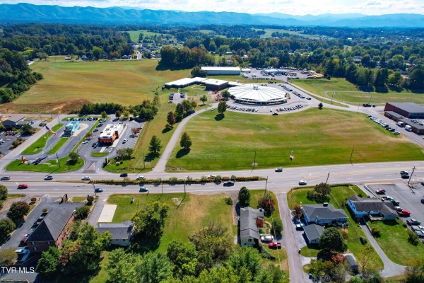 Listing Image #3 - Others for sale at 1203 East Jackson Boulevard, Jonesborough TN 37659 Listing Image #3 - Others for sale at 1203 East Jackson Boulevard, Jonesborough TN 37659