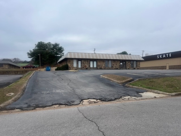 Listing Image #3 - Office for sale at 239 Azalea Dr., Florence AL 35630 Listing Image #3 - Office for sale at 239 Azalea Dr., Florence AL 35630