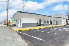 Listing Image #2 - Others for sale at 949 Rogue River Highway, Grants Pass OR 97527