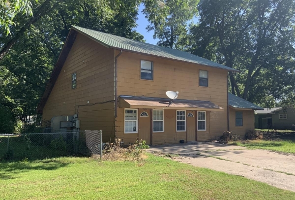 Listing Image #1 - Multi-family for sale at 211-213 E. French Ave, Perkins OK 74059