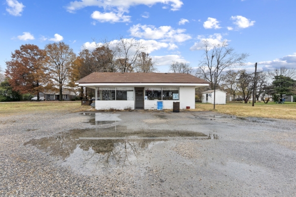 Listing Image #1 - Others for sale at 112 West Railroad, Gideon MO 63848 Listing Image #1 - Others for sale at 112 West Railroad, Gideon MO 63848