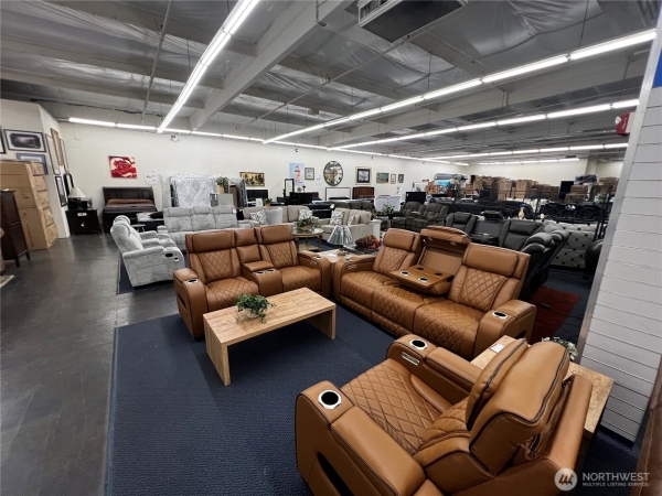 Listing Image #3 - Retail for sale at 9620 State Avenue, Marysville WA 98270