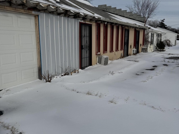 Listing Image #3 - Office for sale at 1175 E Napier Avenue, Benton Harbor MI 49022 Listing Image #3 - Office for sale at 1175 E Napier Avenue, Benton Harbor MI 49022