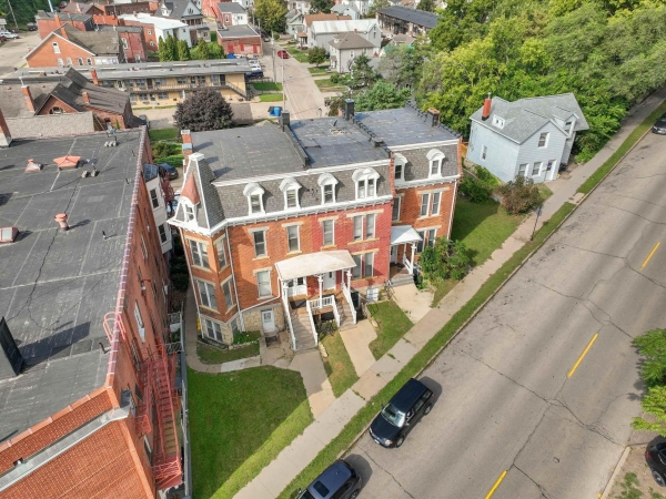 Listing Image #2 - Others for sale at 1735 Madison Street, Dubuque IA 52001