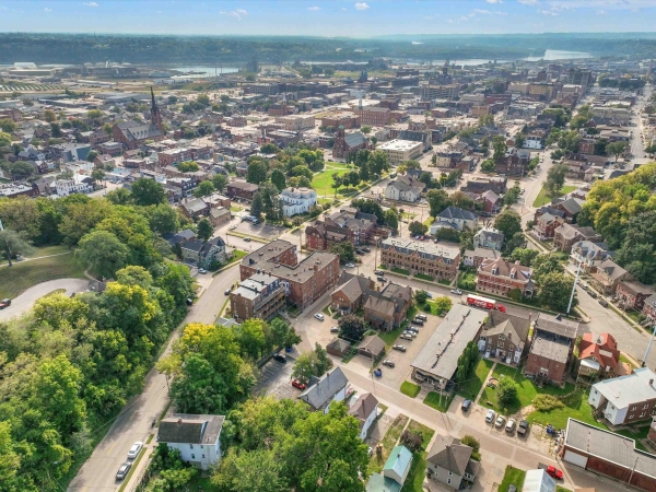 Listing Image #3 - Others for sale at 1735 Madison Street, Dubuque IA 52001