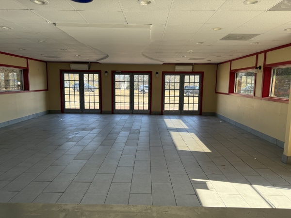 Listing Image #3 - Others for sale at 1157 South Gloster, Tupelo MS 38801