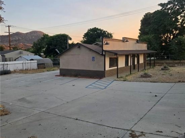 Listing Image #2 - Retail for sale at 31559 US Highway 74, Homeland CA 92548