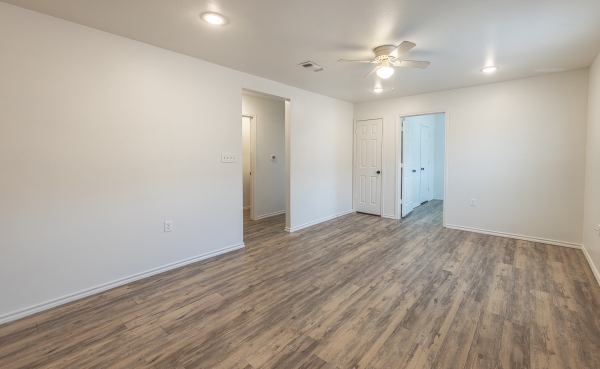 Listing Image #2 - Multi-family for sale at 2109 E Broadway, Lubbock TX 79403 Listing Image #2 - Multi-family for sale at 2109 E Broadway, Lubbock TX 79403