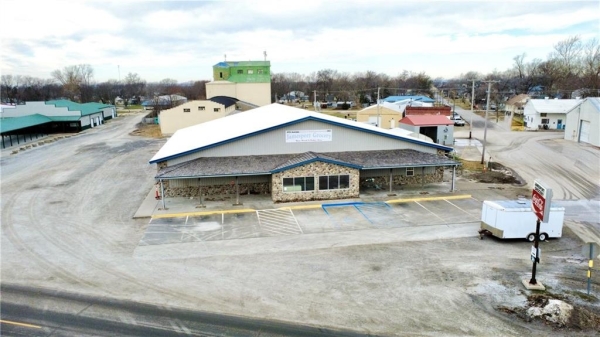 Listing Image #2 - Others for sale at 302 S Broadway Street, Jamesport MO 64648