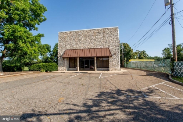 Listing Image #1 - Land for sale at 329 E Lincoln Highway, Fairless Hills PA 19030