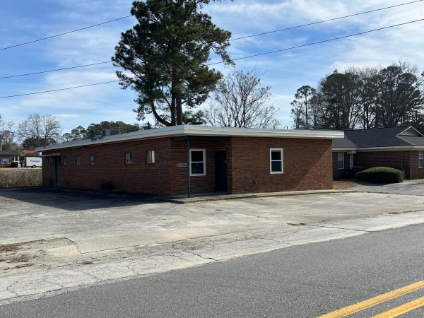 Listing Image #2 - Office for sale at 320 Hospital Drive, Thomson GA 30824