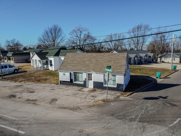 Listing Image #3 - Others for sale at 207 E Springfield Rd, Sullivan MO 63080