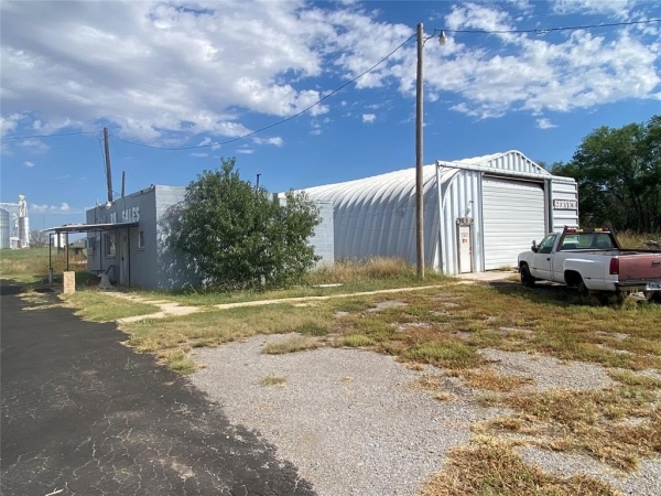 Listing Image #3 - Others for sale at 801 W State Hwy 6 Highway, Eldorado OK 73521